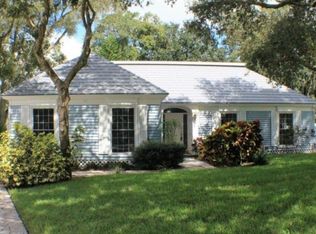 15926 Nottinghill Dr, Lutz, FL 33548