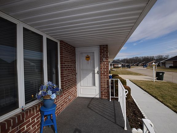 3rd image of 609 N Julia St Unit 4