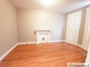 808 Appleton St, Baltimore, MD 21217