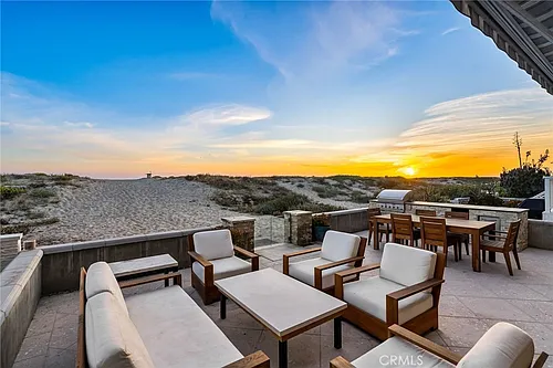 7304 W Oceanfront Photo 1