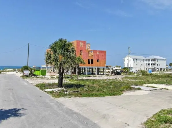 108 32nd St #4, Pt Saint Joe, FL 32456