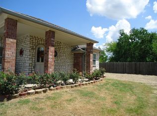 107 Memory Ln, Winnsboro, TX 75494
