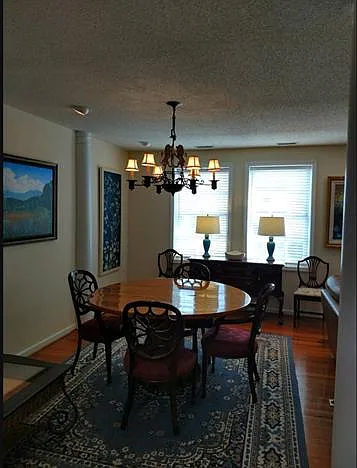 109 Jefferson Dr #UPSTAIRS Photo 1