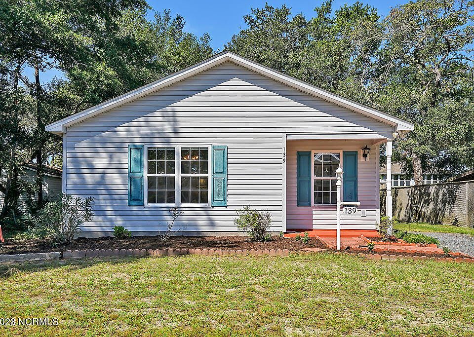 1st image of 139 NW 5th Street