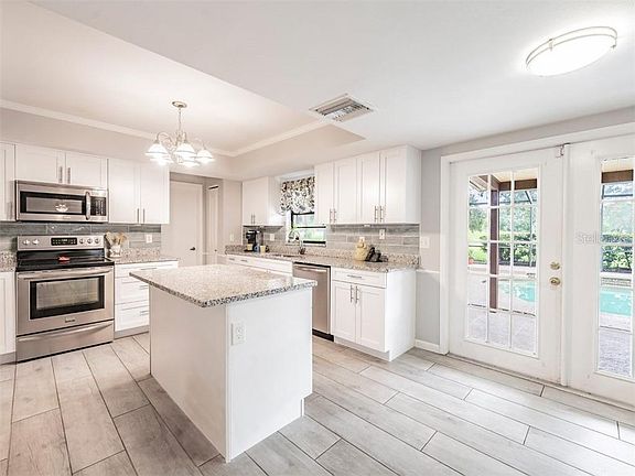 2nd image of 4608 Cloverlawn Dr