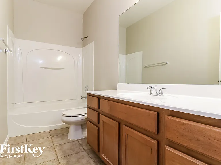 7227 W Saint Charles Ave — Photo 13