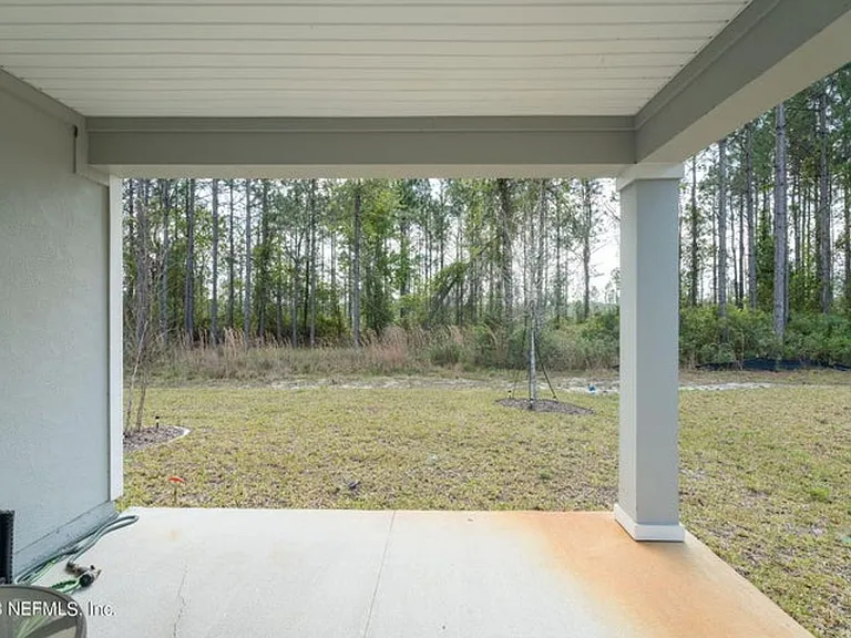 581 Meadow Ridge Dr — Photo 18