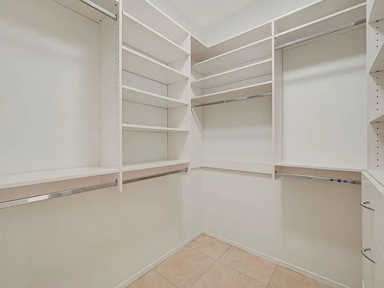 7925 Fantail Dr — Photo 29