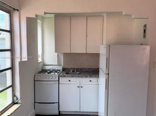 825 Alton Rd APT 8, Miami Beach, FL 33139