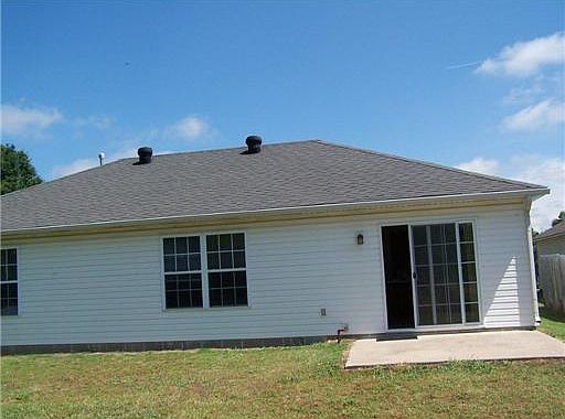 2nd image of 502 Greenwood Pl