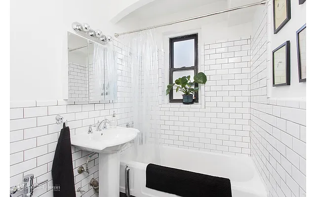 Sold by Douglas Elliman | media 18