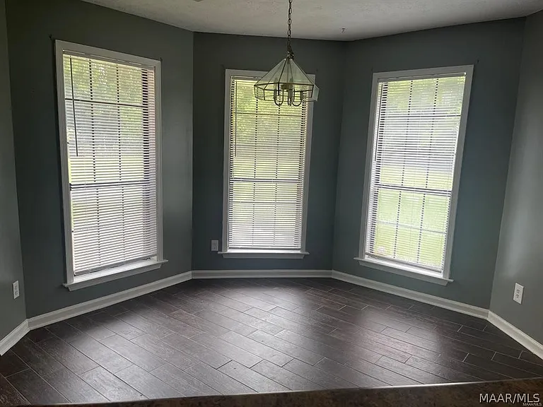 6605 Denham Ct — Photo 11