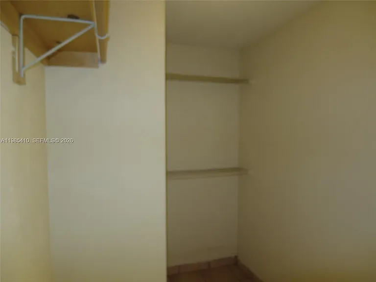 600 NE 36th St #517 — Photo 14