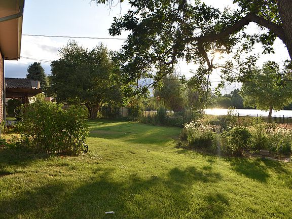 backyard with view to lake