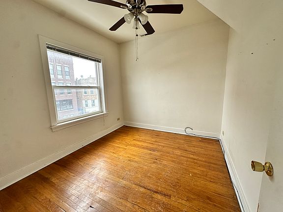 4th image of 3034 W Belmont Ave APT 2F