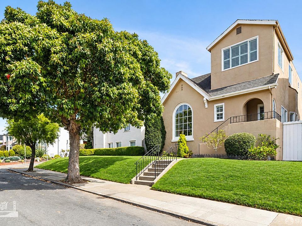 1st image of 309 San Fernando Way