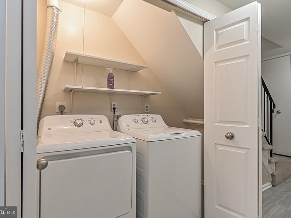 4th image of 5934 Grisby House Ct