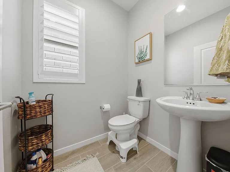 11824 Pelican Butte Ave — Photo 17