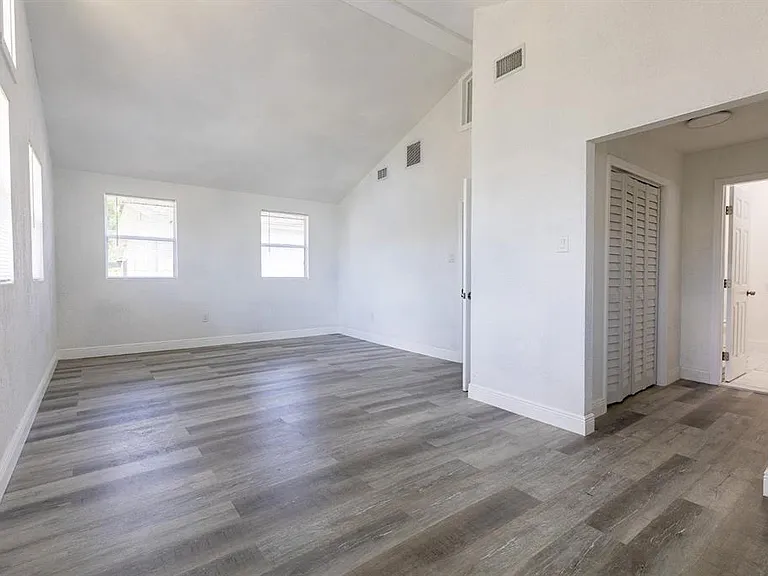 6906 N Lynn Ave — Photo 11