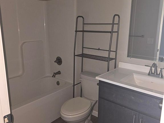 3rd image of 705 N Market St APT B