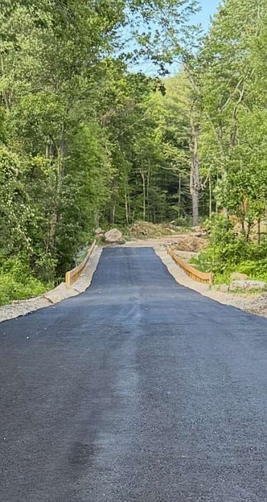 2nd image of 126 Burbank Rd Lot 1