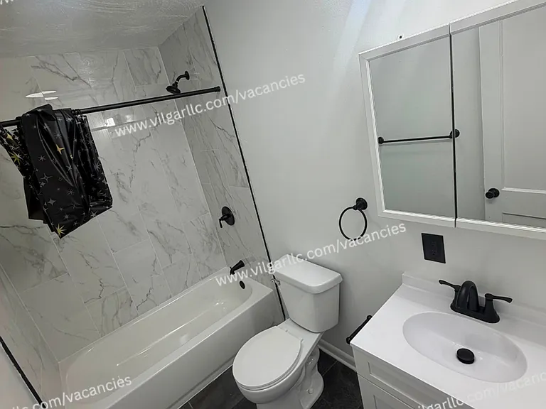 260 Van Buren St — Photo 12