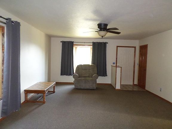 5th image of 310 W Nott St