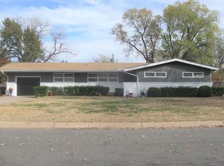 2348 N Roosevelt St, Wichita, KS 67220