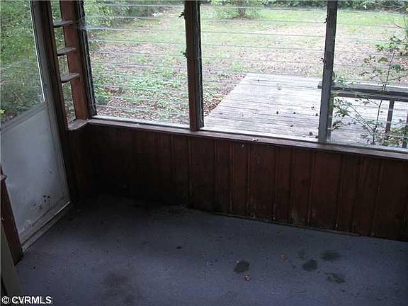 5th image of 7 E Laburnum Ave