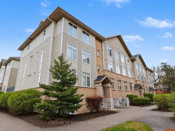 318 A Everest Point, Ottawa, ON K1G 4E3