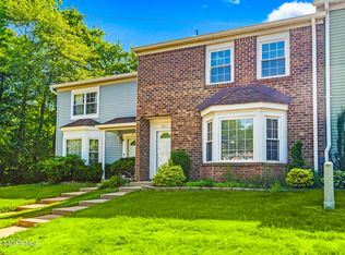 211 Yorkshire Ct, Old Bridge, NJ 08857