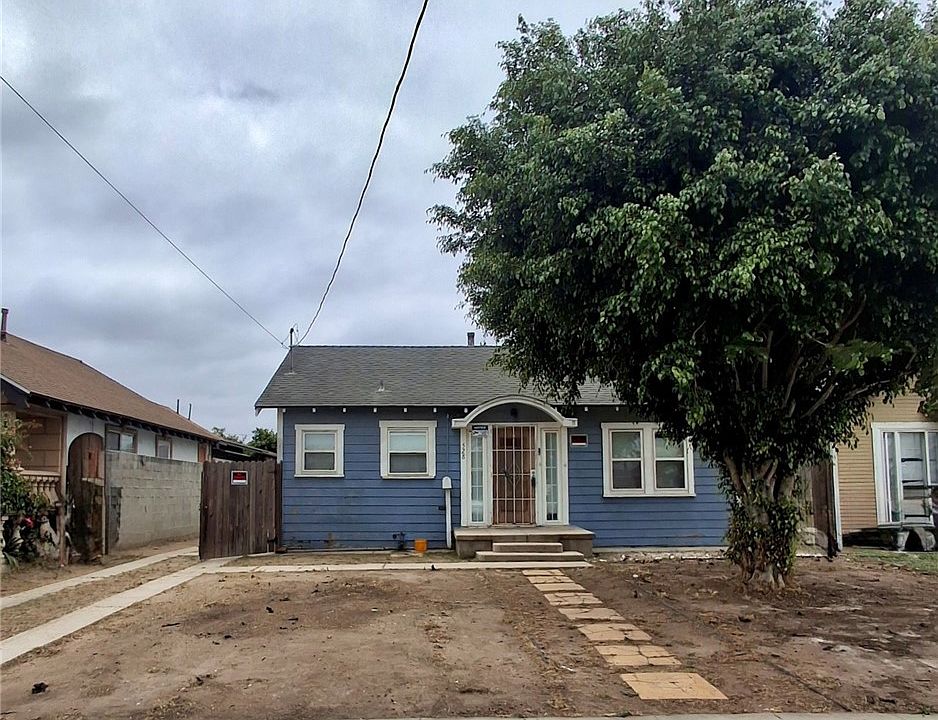 1st image of 528 W Hillcrest Blvd