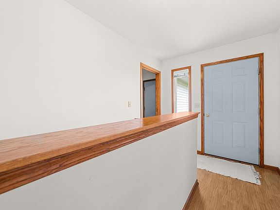 3rd image of 8974 Pecatonica Rd