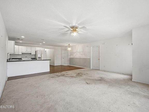 4th image of 1130 Fairgrounds Ct