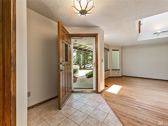 5th image of 5213 Brentwood Dr SE