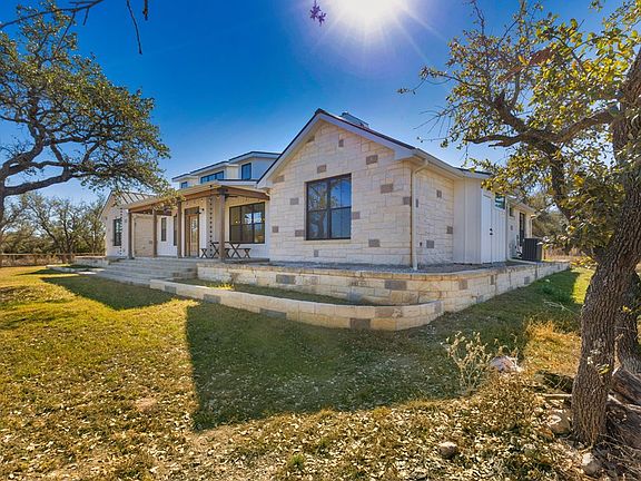 4th image of 164 Lyndons Ln