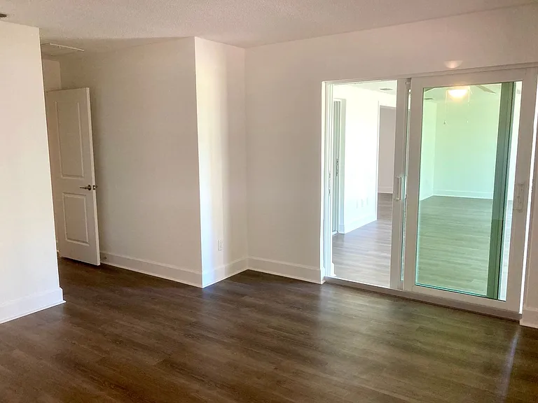 11499 W Bayshore Dr — Photo 21