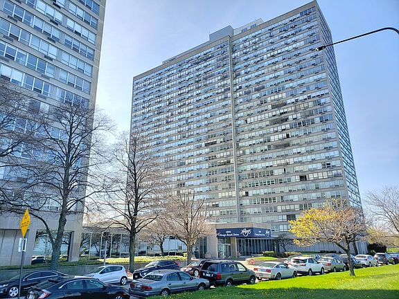 5th image of 4800 S Chicago Beach Dr #405