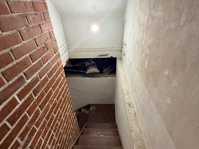 330 NE 102nd Ave — Photo 36