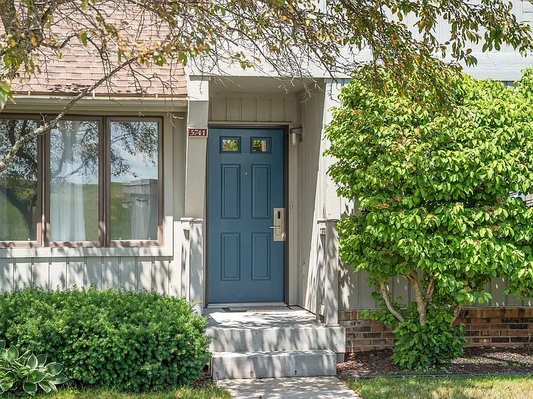 5741 Hilltop Way — Photo 16