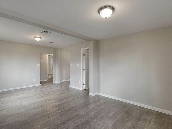 5th image of 3538 S Belmar Ave