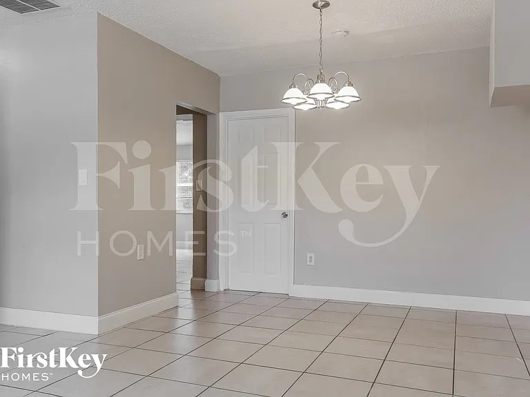 4531 NE 5th Ave — Photo 6