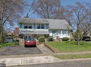 104 Pelham Rd S, Voorhees, NJ 08043