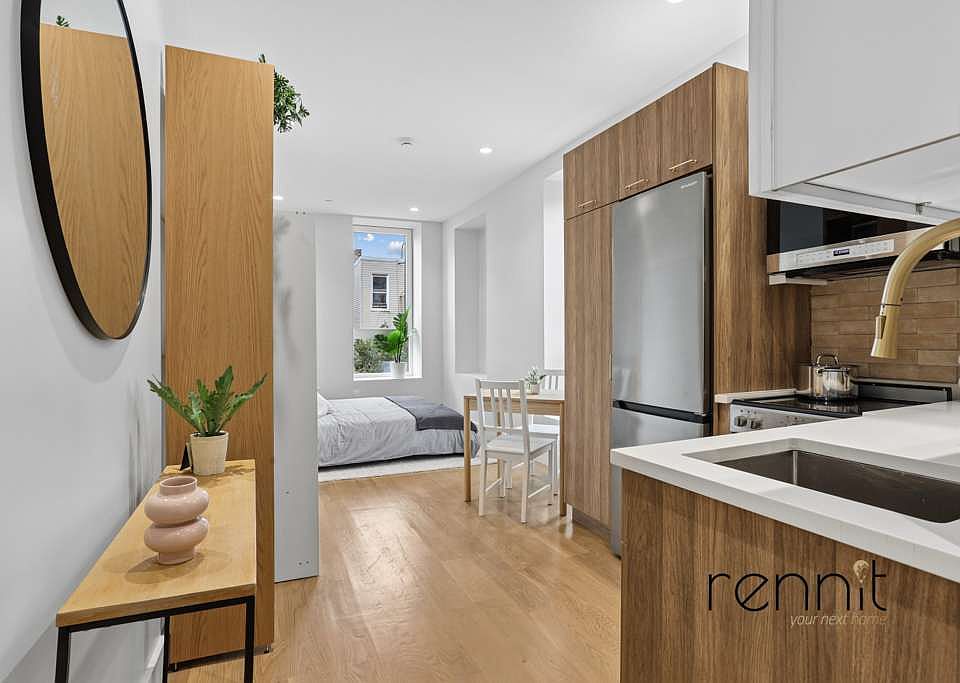 1st image of 275 20th St #3D