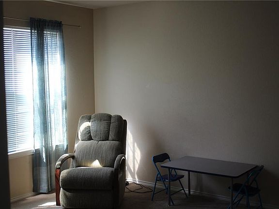 5th image of 1212 Krista Dr