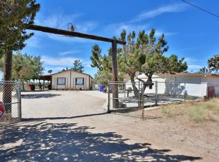 10727 El Centro Rd, Oak Hills, CA 92344