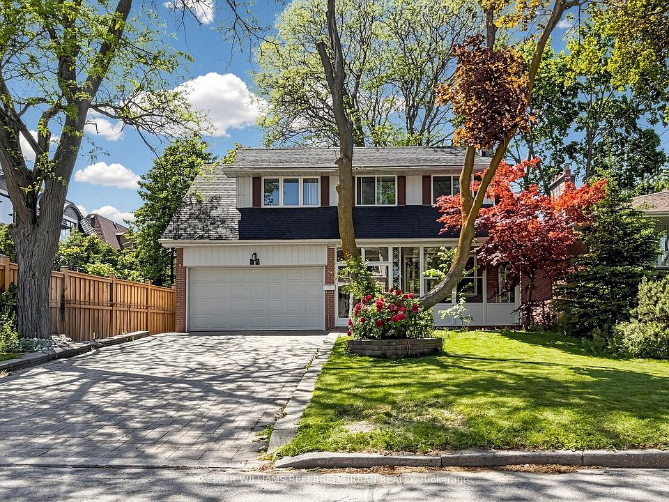 1st image of 32 Wycliffe Cres