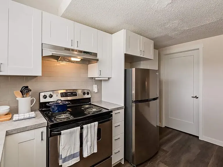 401 Grier Ave NE #25 — Photo 6
