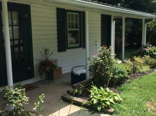 1590 Seven Valleys Rd, York, PA 17408