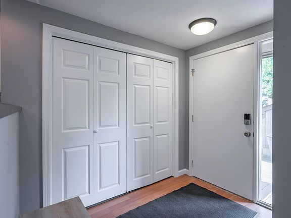 3rd image of 21 Silverton Drive